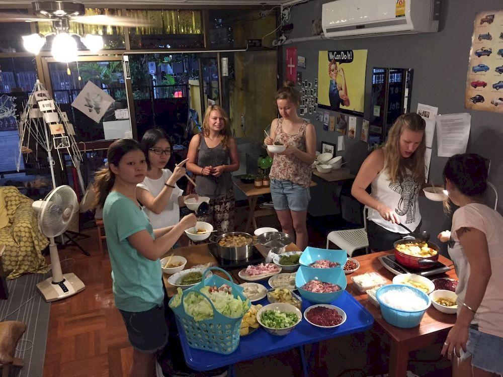 Ideer Hostel Bangkok Esterno foto